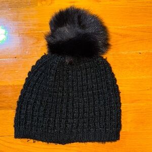 Kyi kyi Black Knit Beanie with Faux Fur Pom